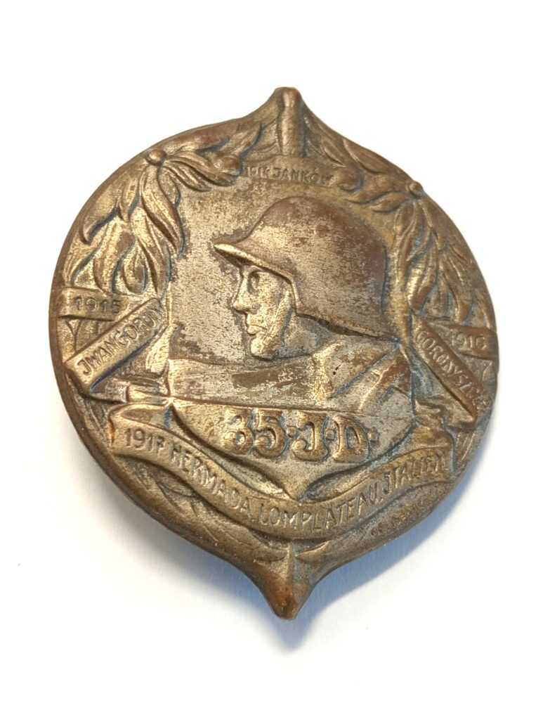 K.u.K. Kappenabzeichen 35. JD. 1914-1917 - Jankow 1914 - Iwangorod 1915 - Gorodyszcze 1916 - Hermada. Lomplateau. Italian 1917